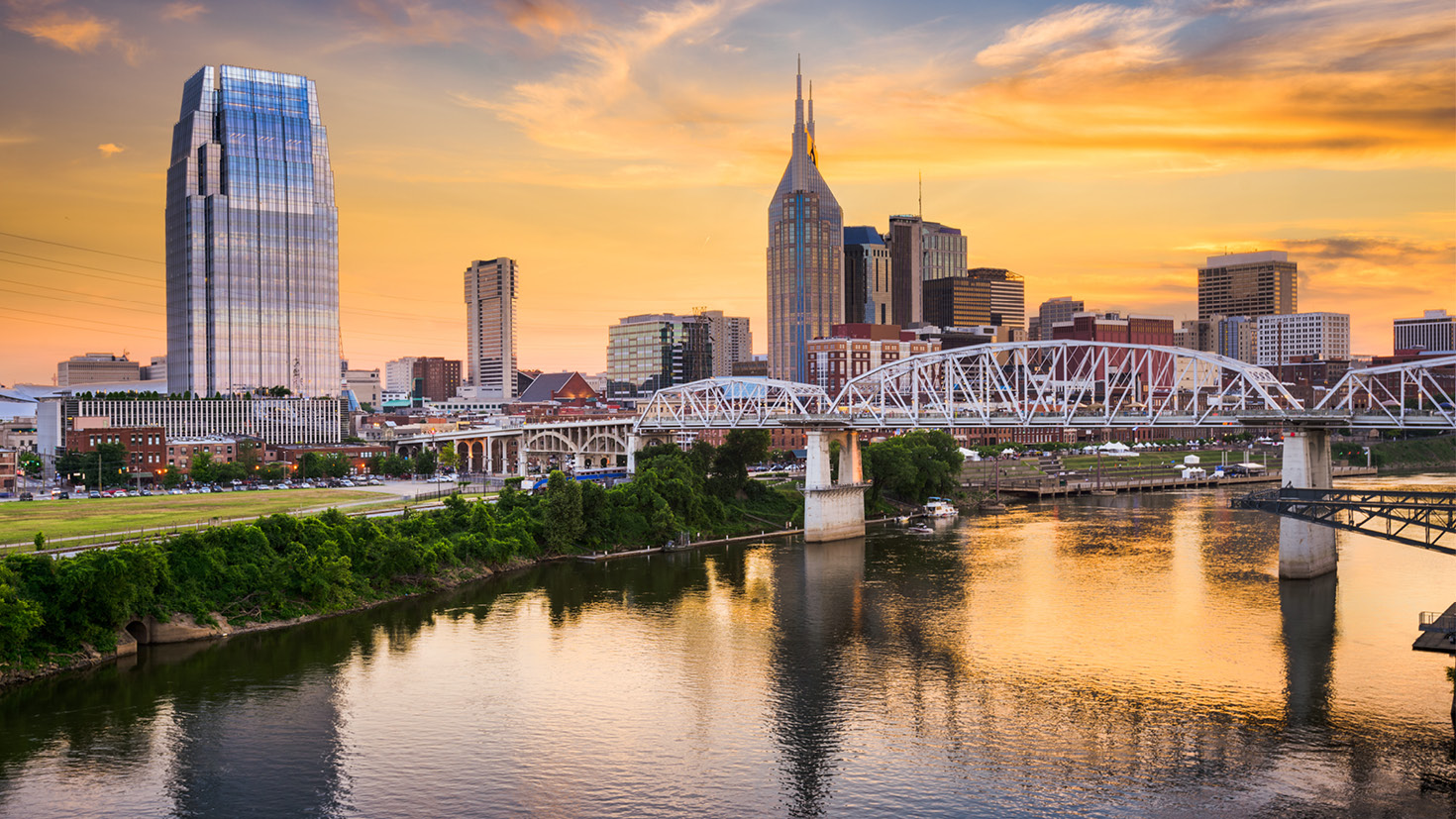Nashville skyline at dusk