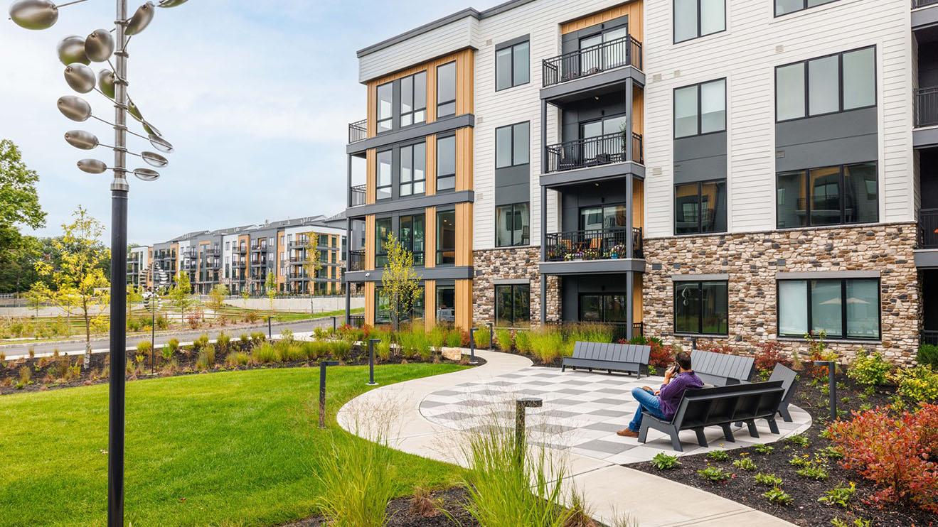 Amenity space at a multifamily community